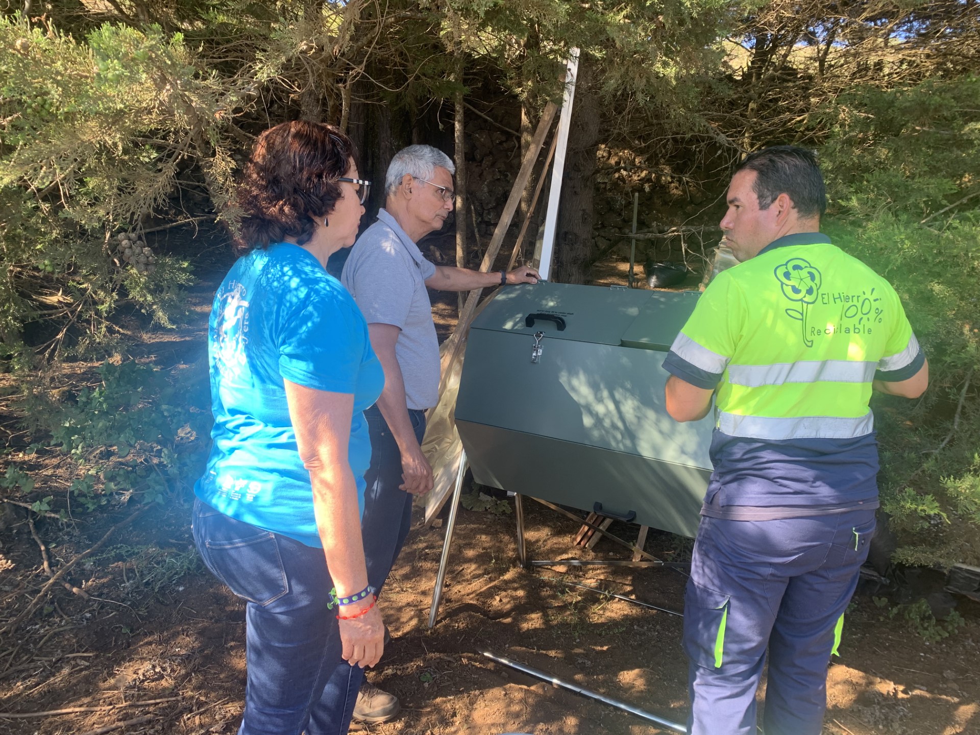 Instalación en los hogares de las familias seleccionadas