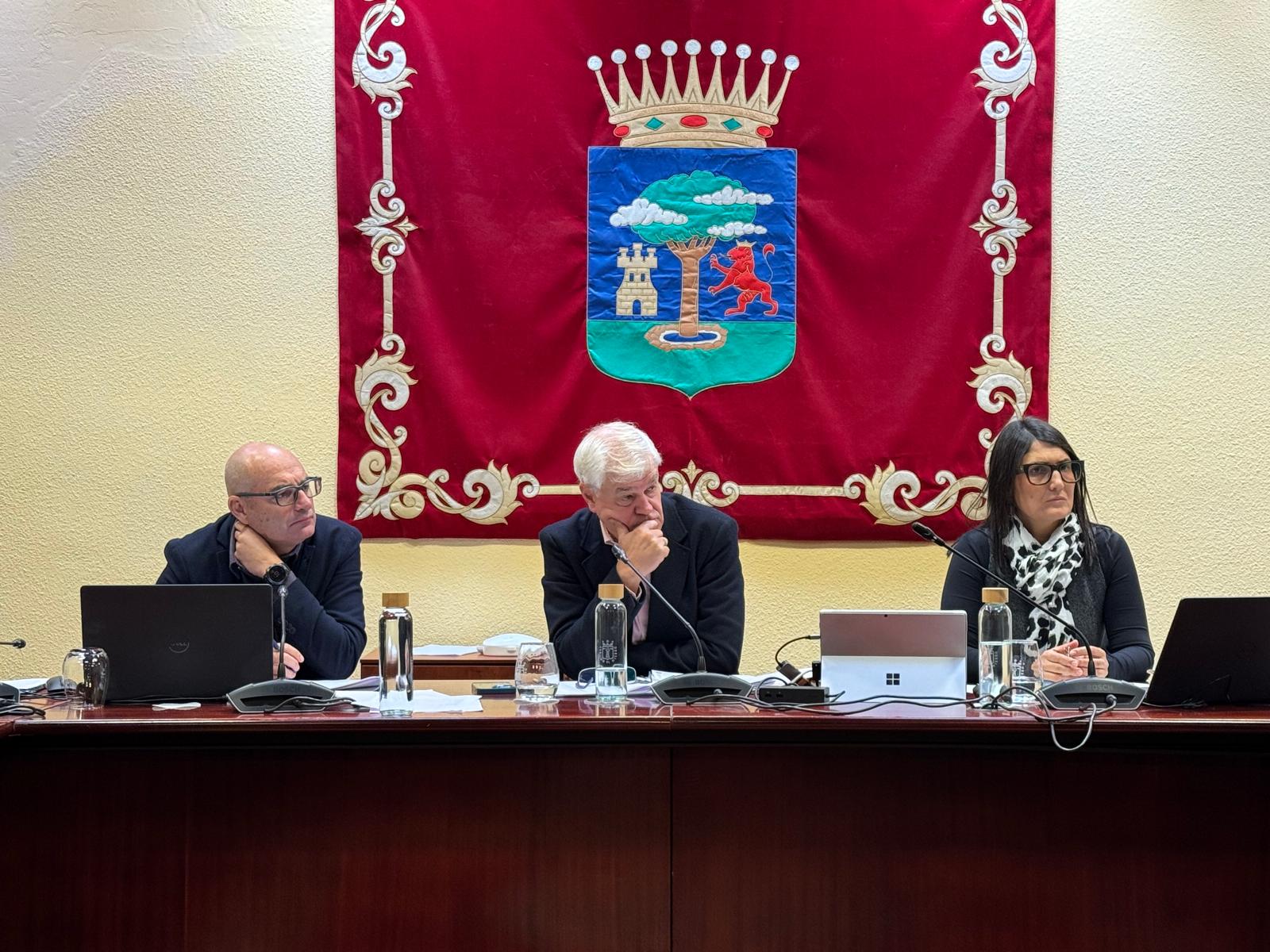 El Pleno del Cabildo de El Hierro aprueba el Presupuesto de 2026 sin ...