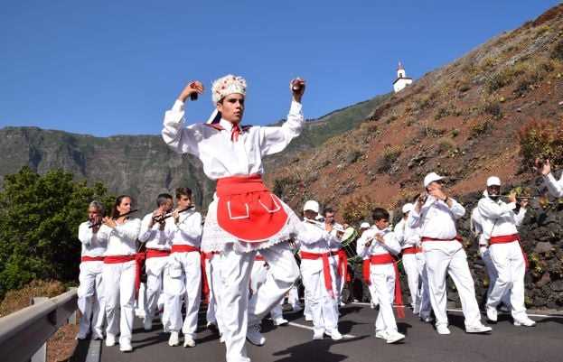 El Hierro suspende su actividad festiva para los meses de verano