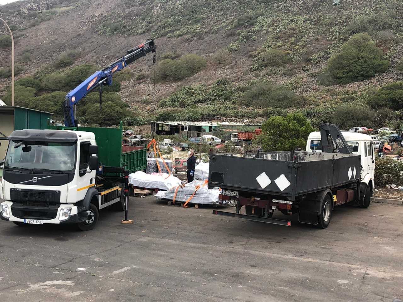 Cabildo de El Hierro lleva a cabo una campaña de retirada de amianto del ámbito insular con destino 