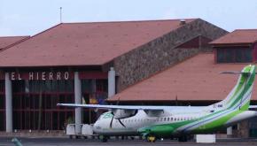 Los aeropuertos de El Hierro y La Gomera registran las menores caídas en el tráfico de pasajeros 