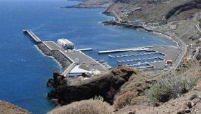El tráfico marítimo de pasajeros entre Tenerife y El Hierro crece en el mes de julio un 16%